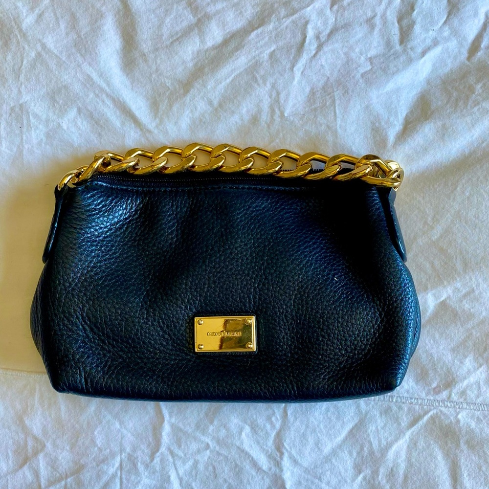 Michael Kors hand-clutch chic for summer party!